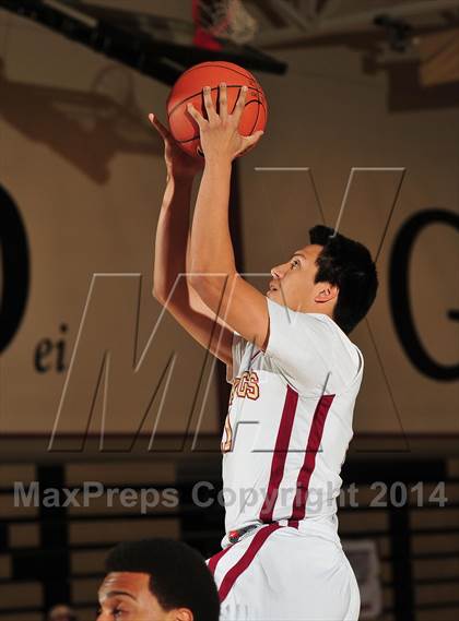 Thumbnail 2 in Downey vs. Green Valley (MaxPreps Holiday Classic) photogallery.