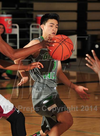 Thumbnail 1 in Downey vs. Green Valley (MaxPreps Holiday Classic) photogallery.