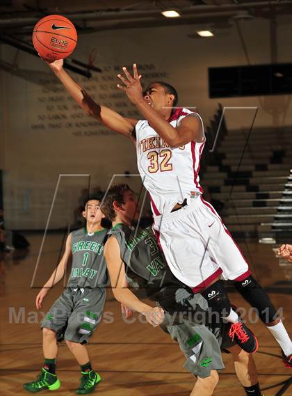 Thumbnail 1 in Downey vs. Green Valley (MaxPreps Holiday Classic) photogallery.