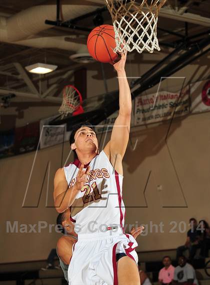 Thumbnail 2 in Downey vs. Green Valley (MaxPreps Holiday Classic) photogallery.