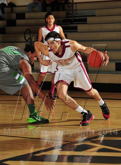 Thumbnail 1 in Downey vs. Green Valley (MaxPreps Holiday Classic) photogallery.