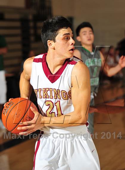 Thumbnail 2 in Downey vs. Green Valley (MaxPreps Holiday Classic) photogallery.