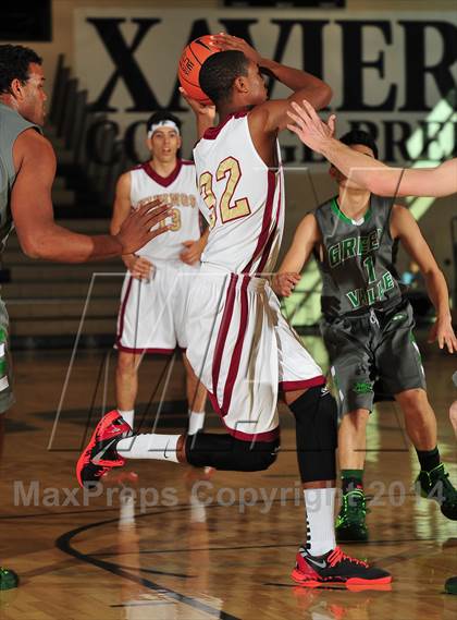 Thumbnail 2 in Downey vs. Green Valley (MaxPreps Holiday Classic) photogallery.
