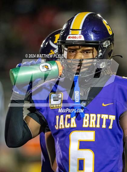 Thumbnail 3 in Seventy-First @ Jack Britt photogallery.