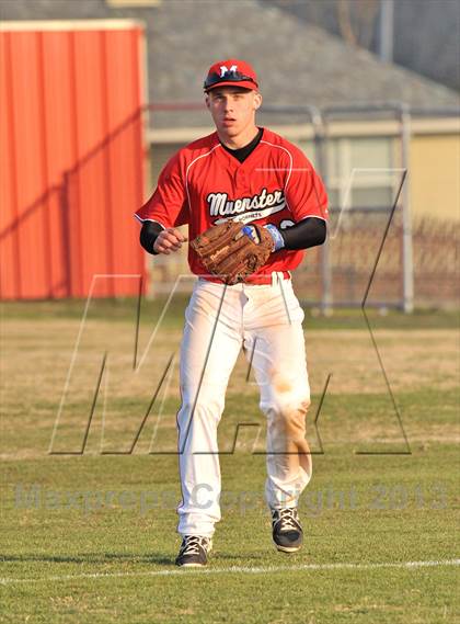Thumbnail 1 in Muenster vs Prairiland (Trenton Tournament) photogallery.
