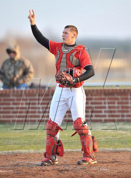 Thumbnail 3 in Muenster vs Prairiland (Trenton Tournament) photogallery.