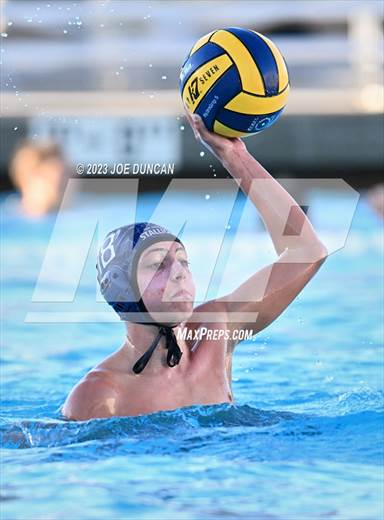 null - Photo 01