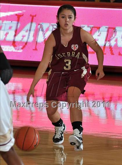 Thumbnail 2 in JSerra Catholic vs. Bishop's (Nike Extravaganza) photogallery.