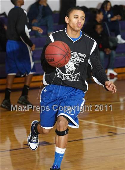 Thumbnail 1 in Fayetteville Christian vs. Word of God Christian Academy photogallery.