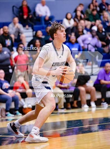 Thumbnail 1 in Grand Oaks vs College Park photogallery.