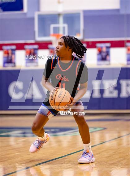 Thumbnail 1 in Grand Oaks vs College Park photogallery.