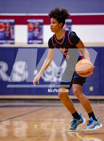 Thumbnail 2 in Grand Oaks vs College Park photogallery.
