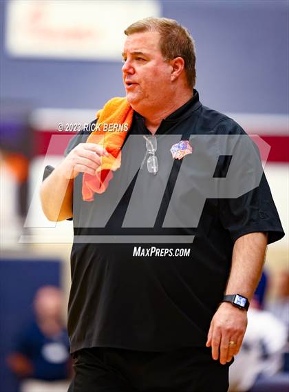 Thumbnail 3 in Grand Oaks vs College Park photogallery.