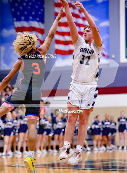Thumbnail 1 in Grand Oaks vs College Park photogallery.