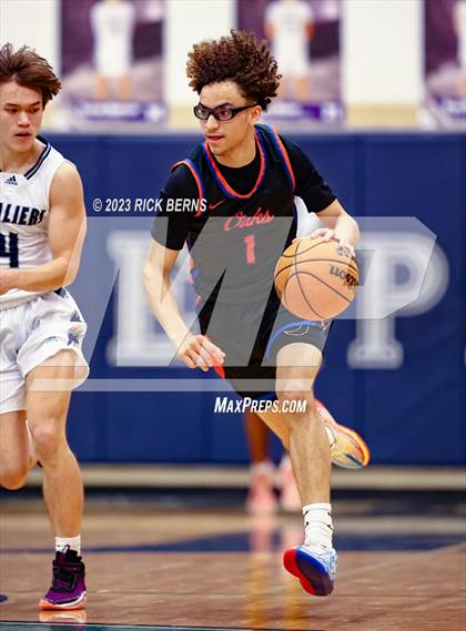 Thumbnail 3 in Grand Oaks vs College Park photogallery.