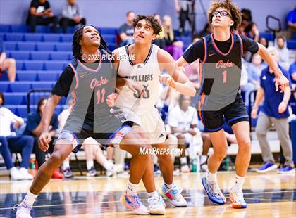 Thumbnail 3 in Grand Oaks vs College Park photogallery.