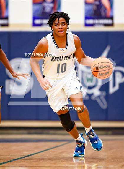 Thumbnail 2 in Grand Oaks vs College Park photogallery.