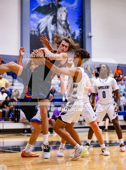 Thumbnail 1 in Grand Oaks vs College Park photogallery.