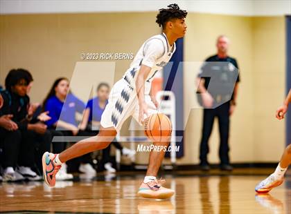 Thumbnail 2 in Grand Oaks vs College Park photogallery.