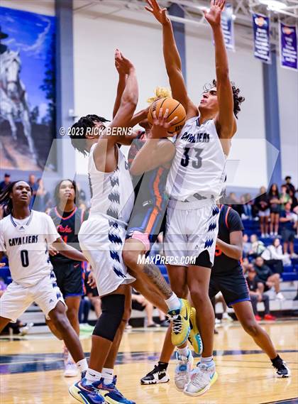 Thumbnail 3 in Grand Oaks vs College Park photogallery.