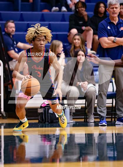 Thumbnail 3 in Grand Oaks vs College Park photogallery.