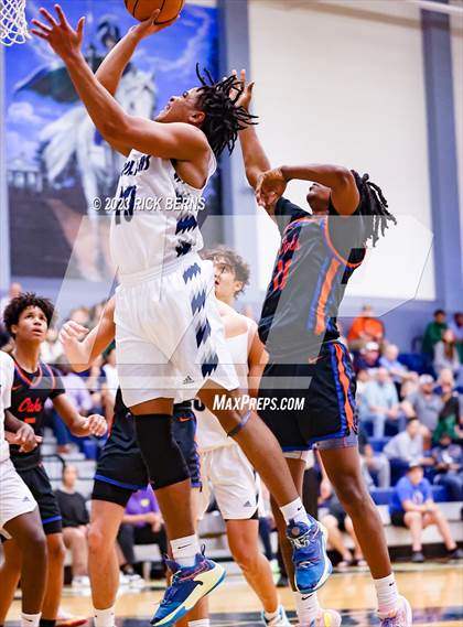 Thumbnail 1 in Grand Oaks vs College Park photogallery.