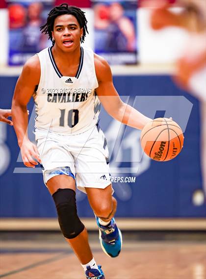 Thumbnail 1 in Grand Oaks vs College Park photogallery.