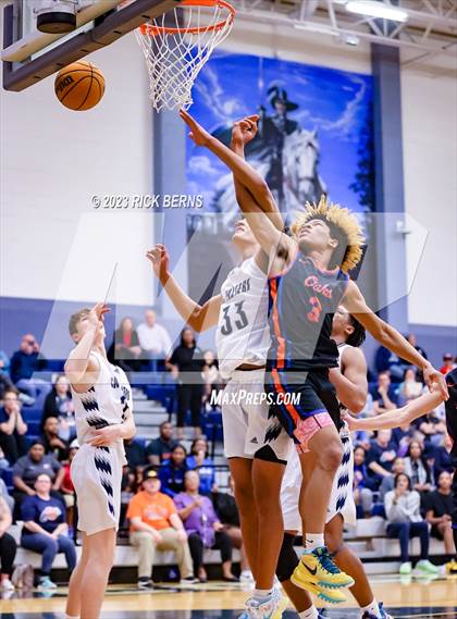 Thumbnail 3 in Grand Oaks vs College Park photogallery.
