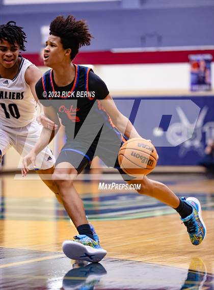Thumbnail 2 in Grand Oaks vs College Park photogallery.