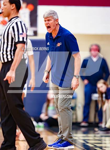 Thumbnail 1 in Grand Oaks vs College Park photogallery.