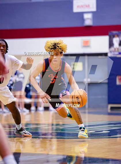 Thumbnail 1 in Grand Oaks vs College Park photogallery.