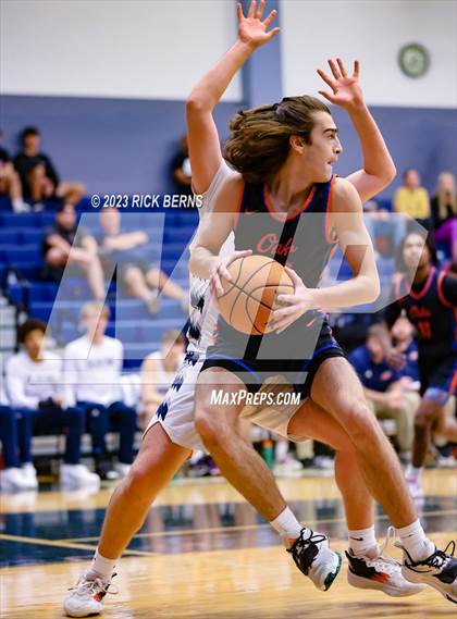 Thumbnail 2 in Grand Oaks vs College Park photogallery.