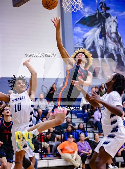 Thumbnail 3 in Grand Oaks vs College Park photogallery.