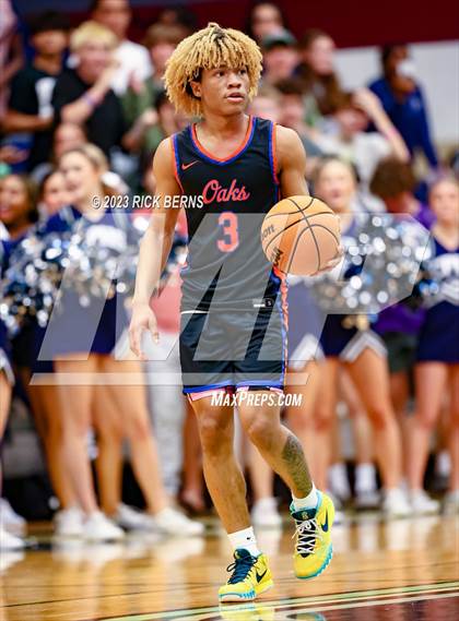 Thumbnail 3 in Grand Oaks vs College Park photogallery.