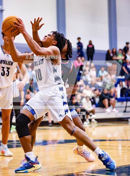 Thumbnail 3 in Grand Oaks vs College Park photogallery.