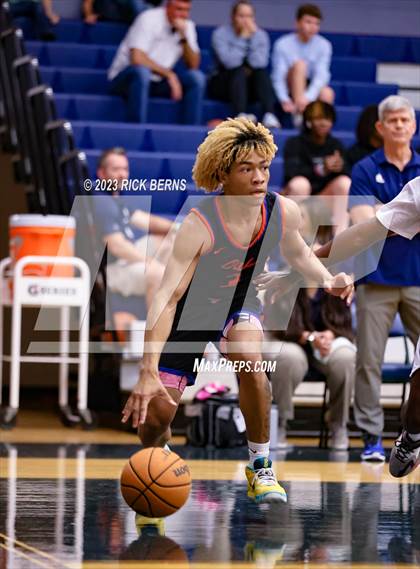 Thumbnail 3 in Grand Oaks vs College Park photogallery.