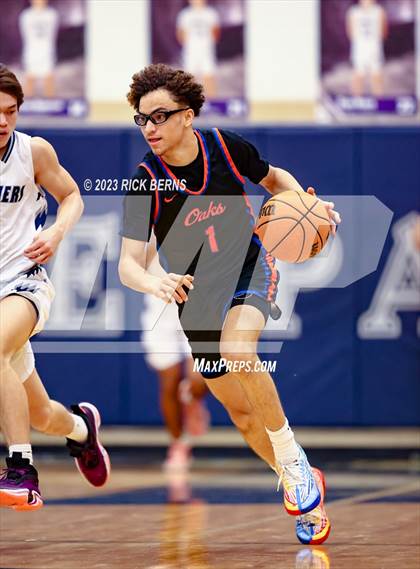 Thumbnail 2 in Grand Oaks vs College Park photogallery.