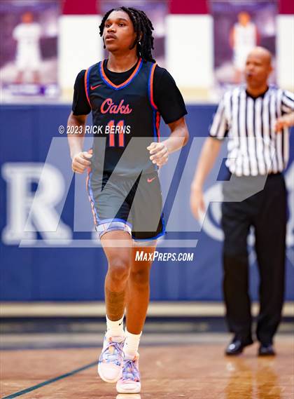 Thumbnail 3 in Grand Oaks vs College Park photogallery.