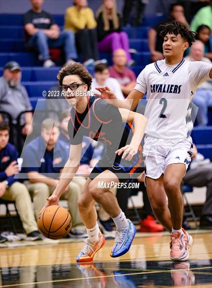 Thumbnail 3 in Grand Oaks vs College Park photogallery.