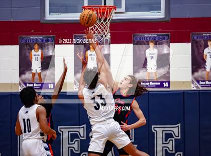 Thumbnail 2 in Grand Oaks vs College Park photogallery.