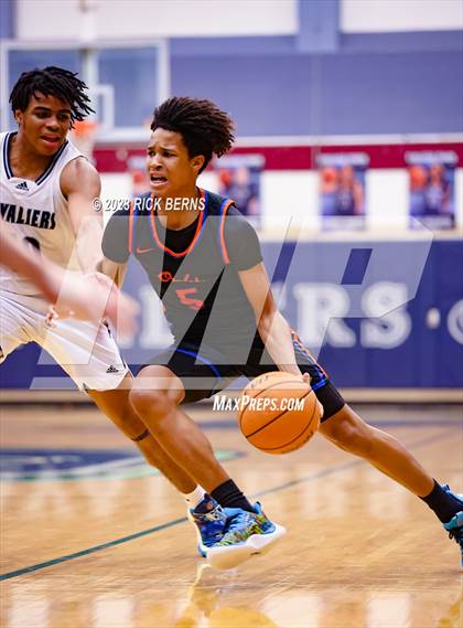 Thumbnail 3 in Grand Oaks vs College Park photogallery.