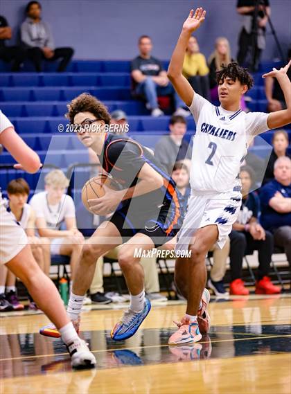 Thumbnail 3 in Grand Oaks vs College Park photogallery.