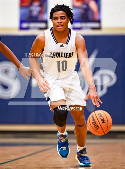 Thumbnail 3 in Grand Oaks vs College Park photogallery.