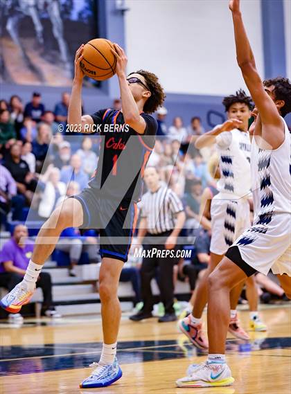 Thumbnail 3 in Grand Oaks vs College Park photogallery.