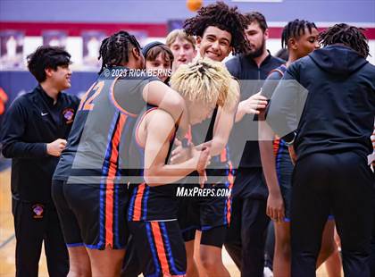 Thumbnail 3 in Grand Oaks vs College Park photogallery.