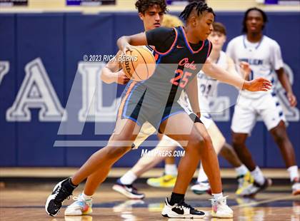 Thumbnail 1 in Grand Oaks vs College Park photogallery.