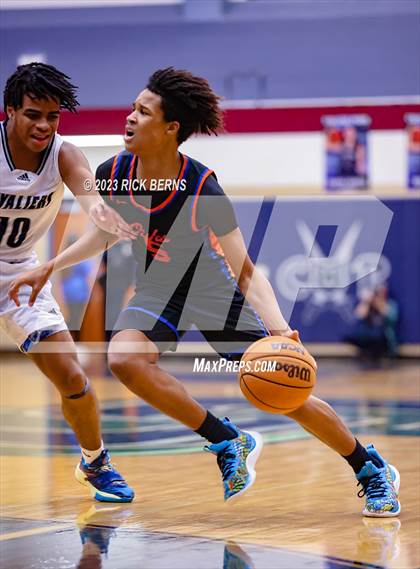 Thumbnail 1 in Grand Oaks vs College Park photogallery.