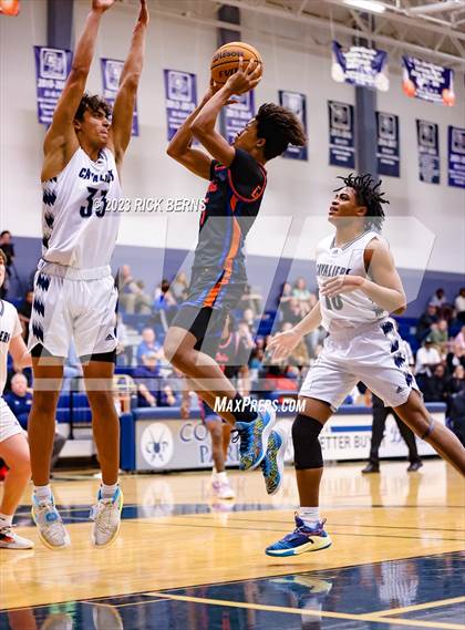 Thumbnail 3 in Grand Oaks vs College Park photogallery.