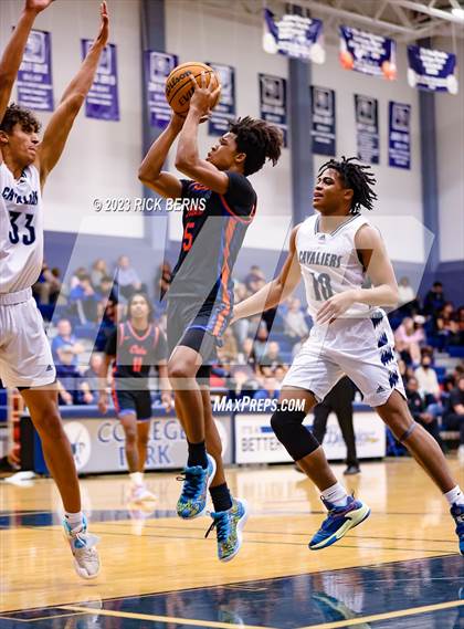 Thumbnail 2 in Grand Oaks vs College Park photogallery.