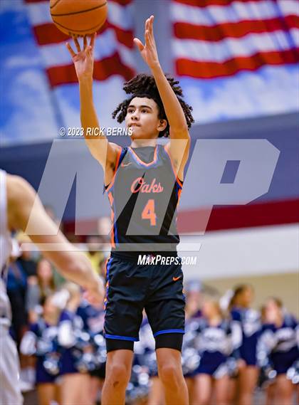Thumbnail 2 in Grand Oaks vs College Park photogallery.